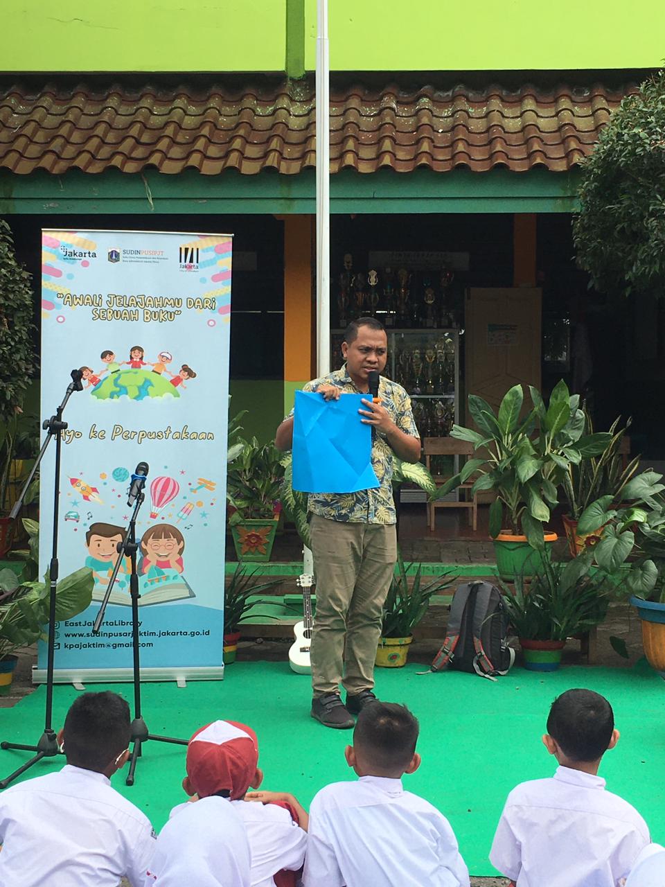 Wisata Literasi Bersama SDN Baru 08